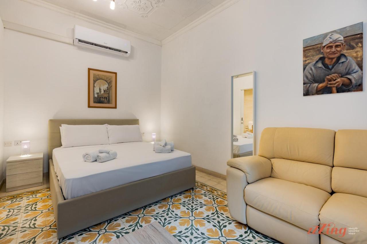 A Studio Apartment In Malta'S Capital فاليتا المظهر الخارجي الصورة